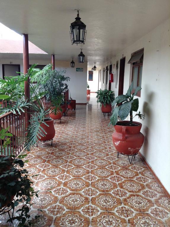 Hotel Atilanos Morelia Exterior foto